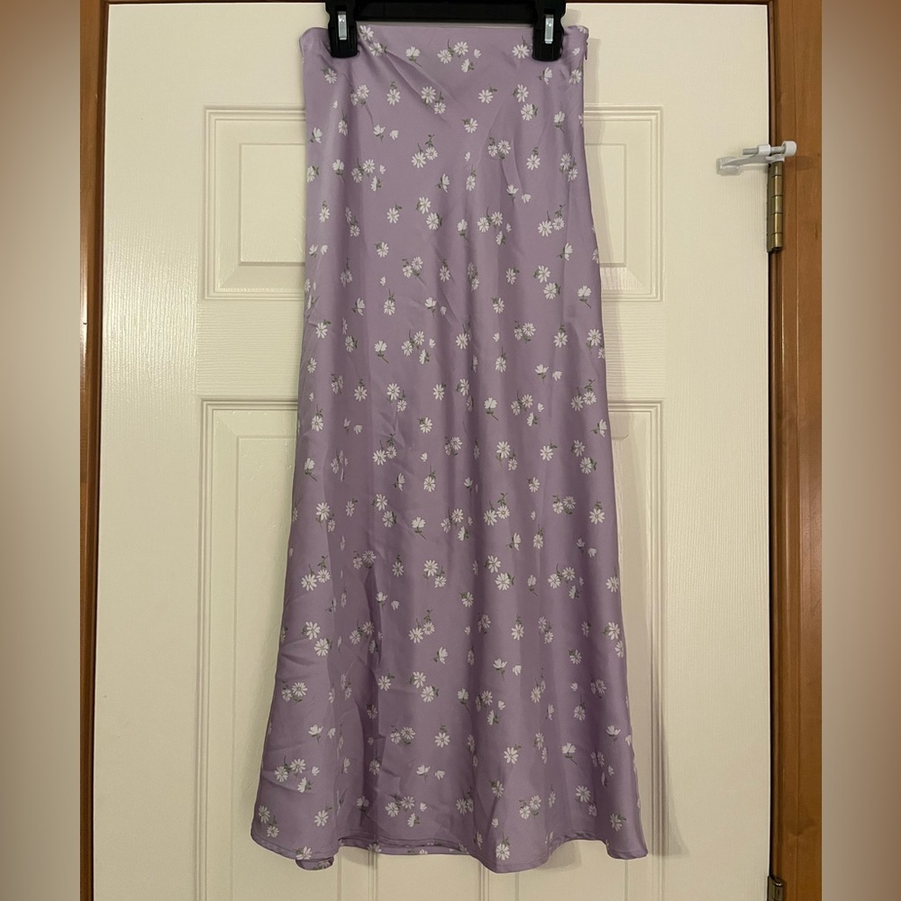 Forever 21 Purple Floral A-Line Skirt